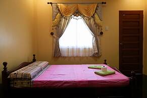 Luzmin BH - Pink House