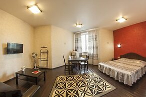 Red Hotel