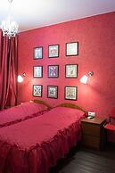 Red Hotel