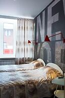 Red Hotel