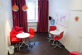 Red Hotel