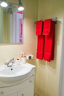 Red Hotel