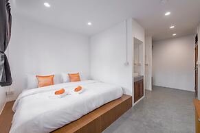 Tiny Taladnoi Hostel