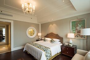 Fuzhou Jeurong Hotel