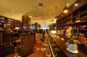 Jasmine International Hotel