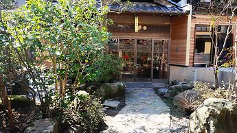 GUESTHOUSE Kinosaki Wakayo - Hostel, Caters to Women