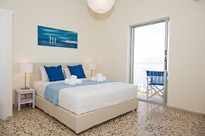 Spacious Apartment on the Beachfront