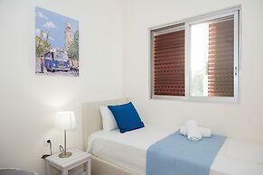 Spacious Apartment on the Beachfront