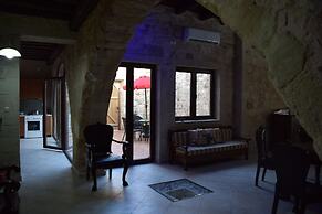 Venetian Cistern Villa