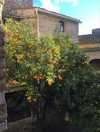 La Vieille Demeure