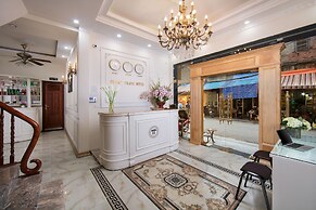 Trang Trang Premium Hotel