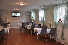 Roddaren Vandrarhem - Hostel