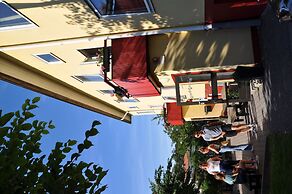 Roddaren Vandrarhem - Hostel