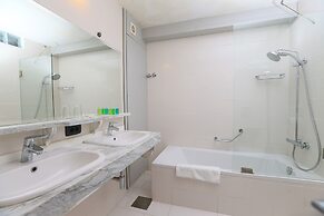 Cimer Saframarine Beach Resort