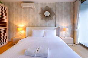 Baan SanKraam Beachfront Condominium