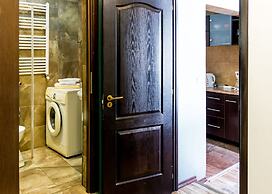 Piata Sfatului Apartments