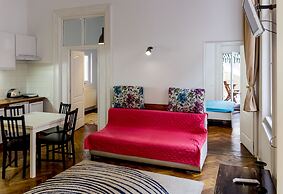 Piata Sfatului Apartments