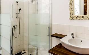 Piata Sfatului Apartments