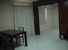 Flamboyant Suite Hotel