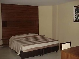 Flamboyant Suite Hotel