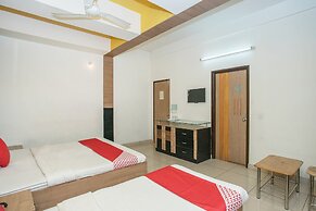 OYO 8501 Abhimaani Comforts