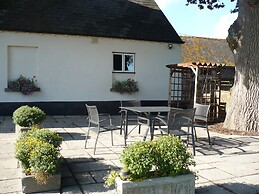 Garden Cottage & Granary