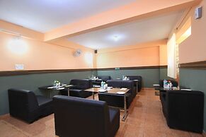 OYO 9653 Ample Premium Suites