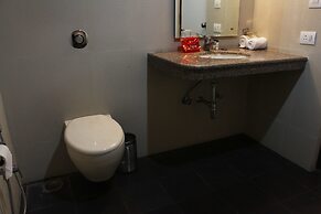 OYO 2457 Hotel Zambala