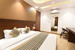 OYO Flagship 5383 Hotel Under Bridge Inn