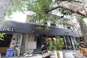 OYO Flagship 5383 Hotel Under Bridge Inn