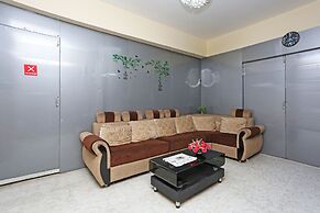 OYO 6749 The Royal Nest