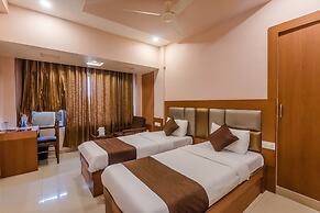 OYO 7727 Hotel Sarovar Grand