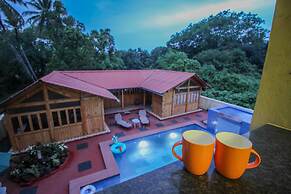 OYO 10723 Home Pool View Studio Colva