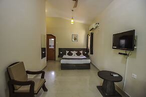 OYO 10958 Home Modern Studios Candolim