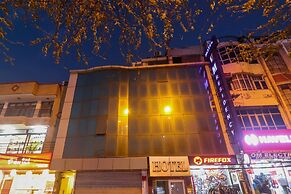 OYO 474 Hotel VM Residency