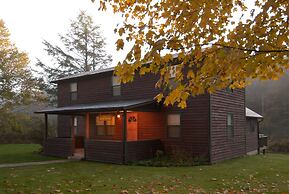 Opossum Creek Retreat