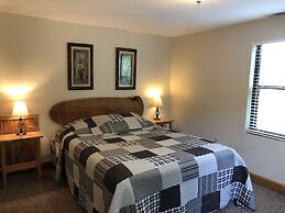 Opossum Creek Retreat