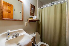 Opossum Creek Retreat