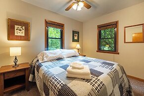 Opossum Creek Retreat