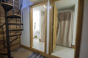 Opossum Creek Retreat