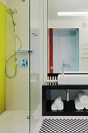 Renaissance Warsaw Airport Hotel, an Marriott International