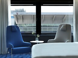 Renaissance Warsaw Airport Hotel, an Marriott International