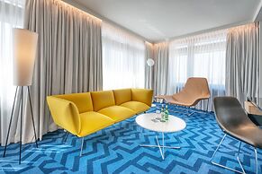 Renaissance Warsaw Airport Hotel, an Marriott International