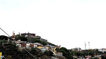 Hotel Plaza Baratillo