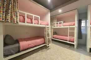 Livit70's hotel & hostel