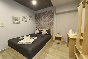 Livit70's hotel & hostel