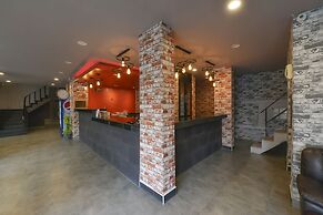 Livit70's hotel & hostel