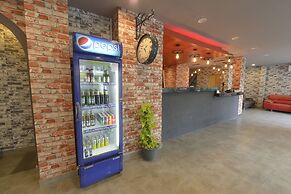 Livit70's hotel & hostel