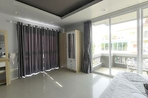 Livit70's hotel & hostel