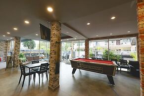 Livit70's hotel & hostel